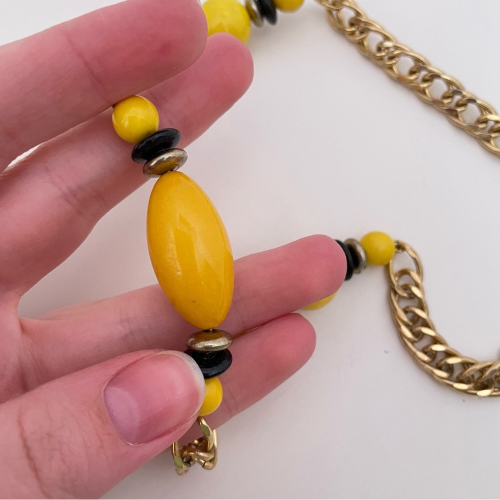 Vintage Yellow Real Wood Beaded Fall Boho Beach Summer Statement Retro Necklace - Picture 2 of 7